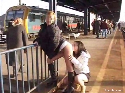 Nyilvános szex a vasútállomáson